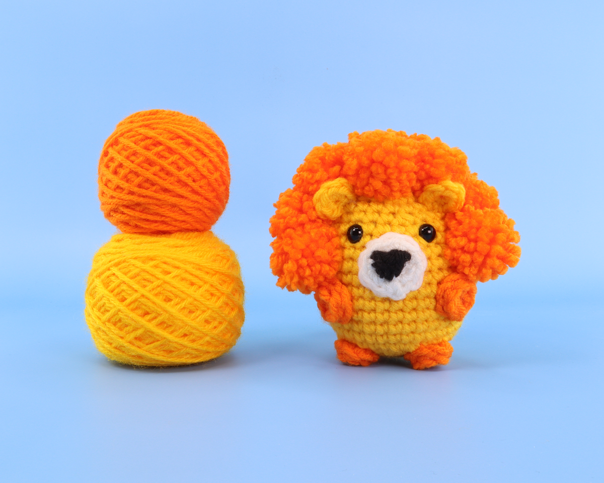 Lion Crochet Kit