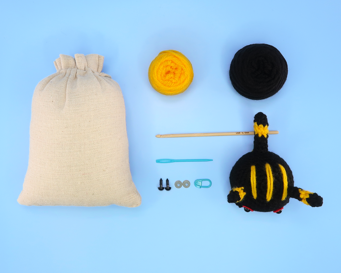 Black Cat Ball Crochet Kit & Pattern