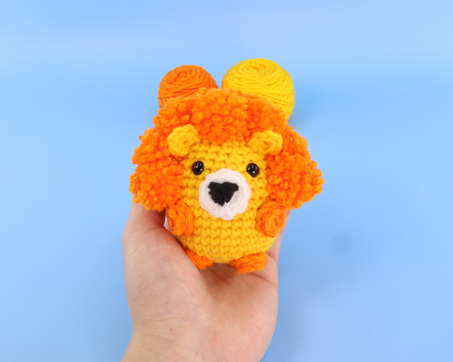 Leo The Lion Crochet Kit