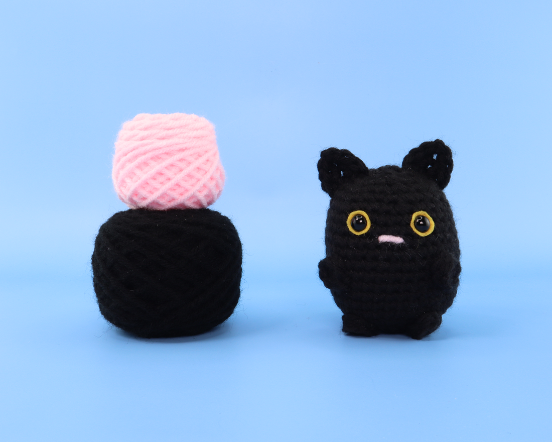 Noir The Black Cat Crochet Kit