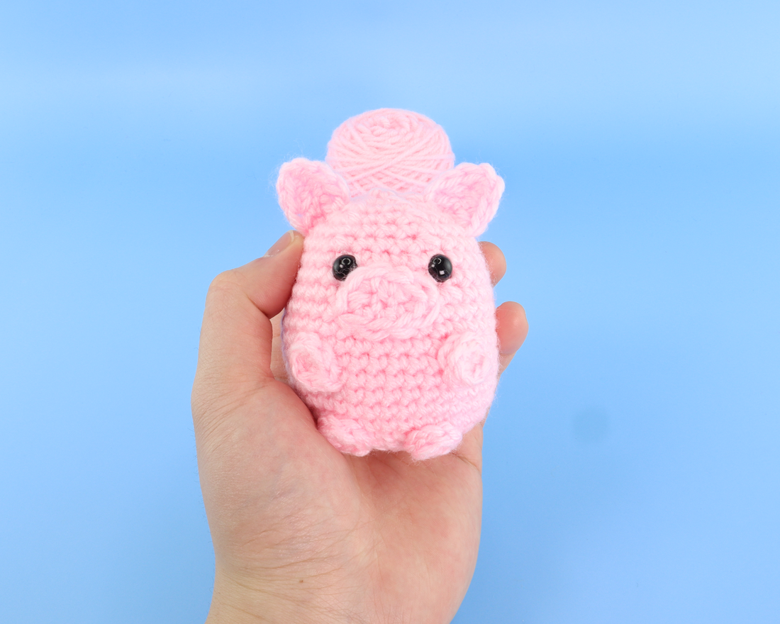 Rosy The Pig Crochet Kit