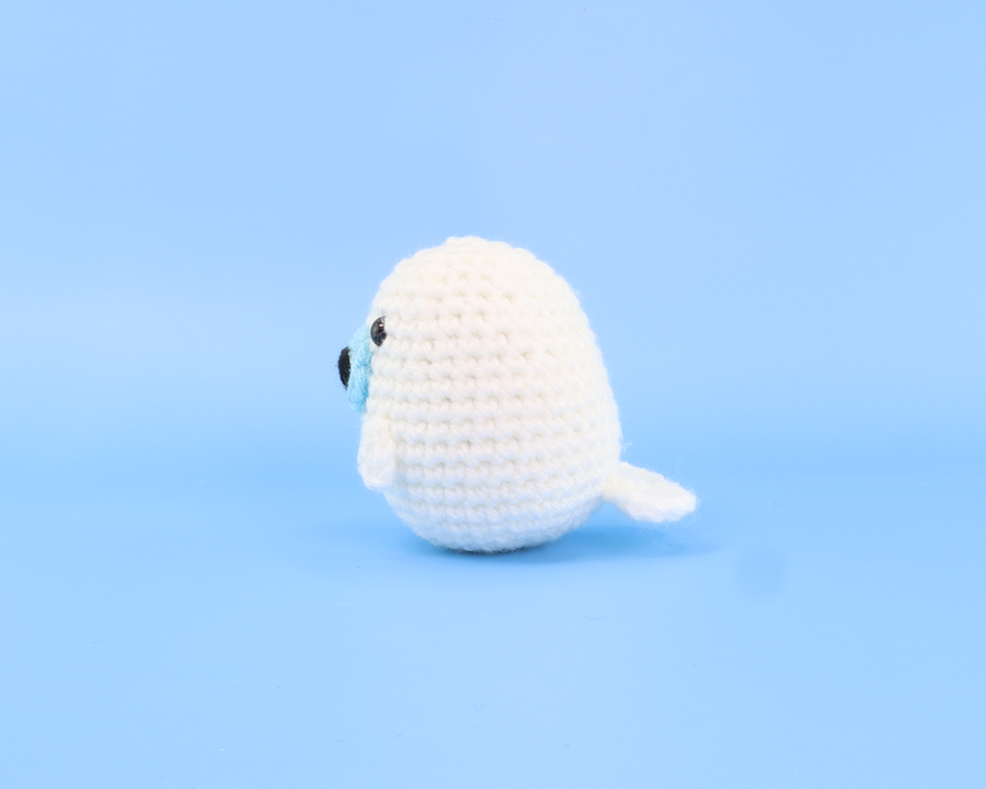 Snow The Seal Crochet Kit