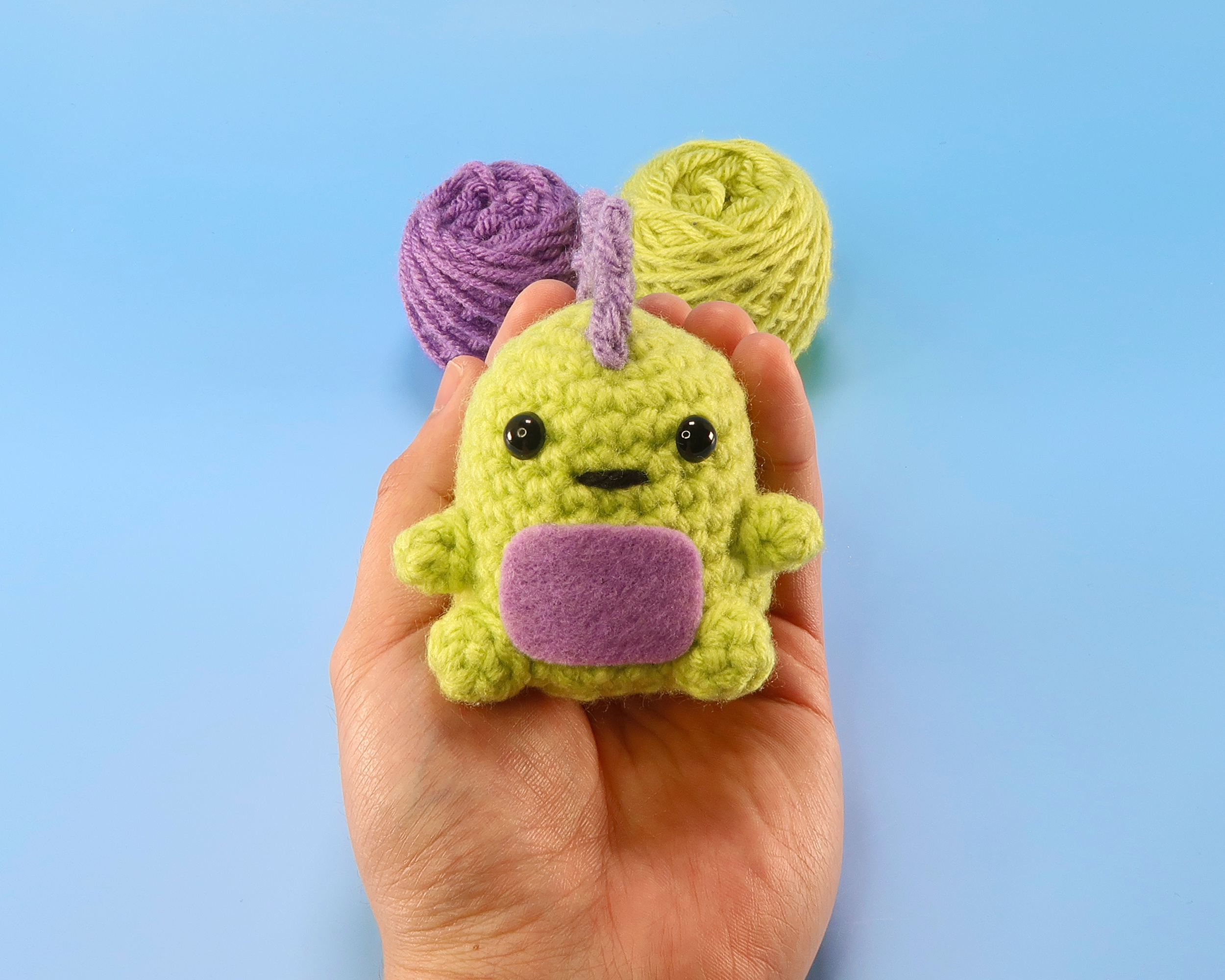 UzecPk Beginners Crochet Kit, Animals Crochet Kit for Beginners,Crochet  Knitting Kit(Dinosaur)