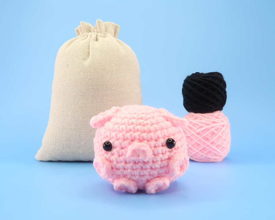 Pig Ball Crochet Kit & Pattern