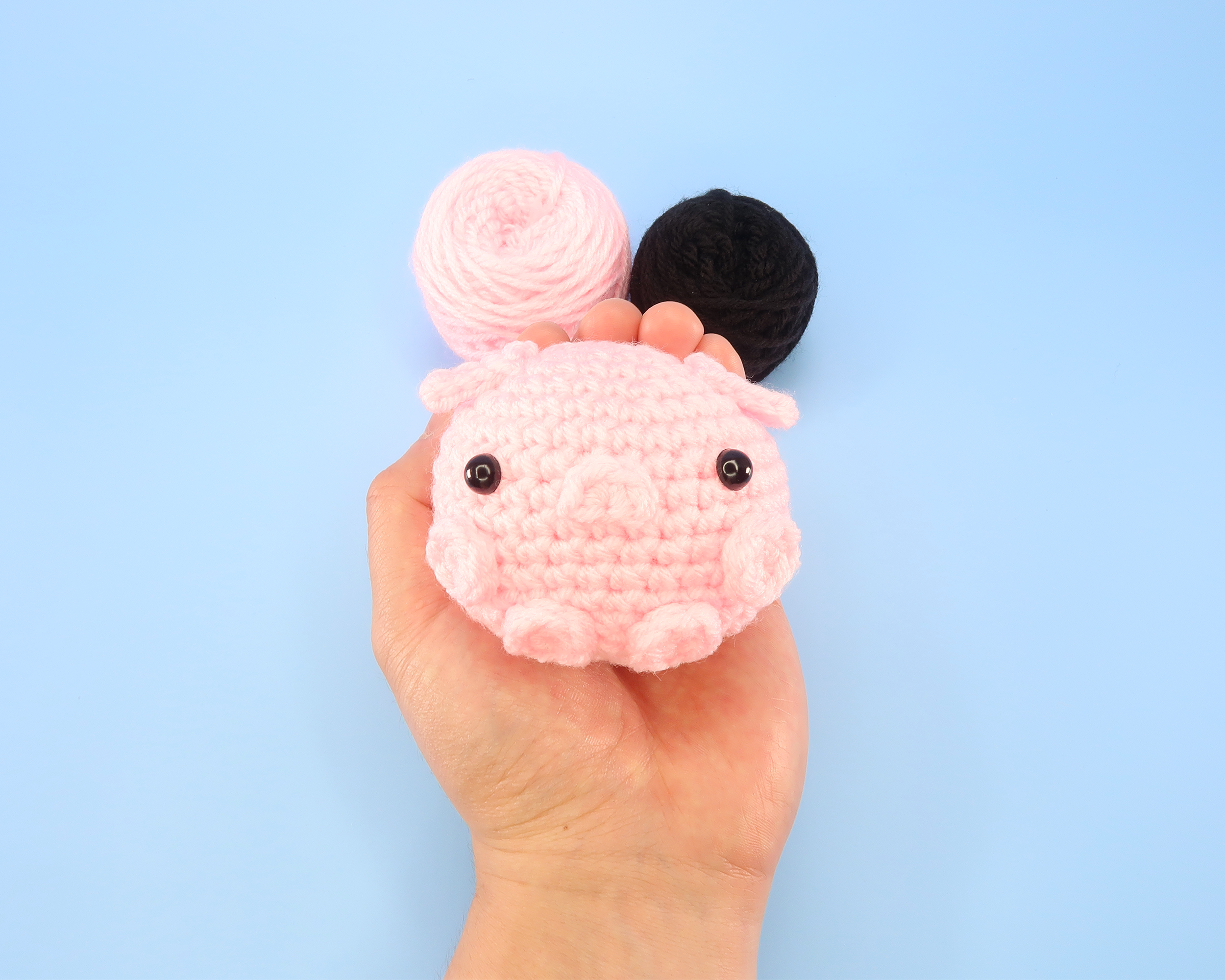 Pig Ball Crochet Kit & Pattern