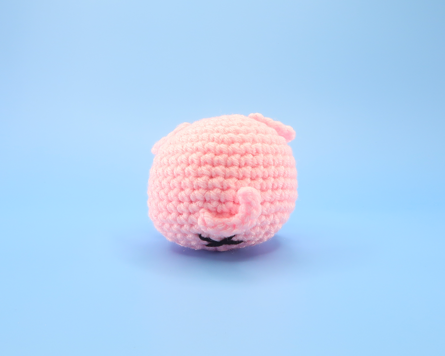 Pig Ball Crochet Kit & Pattern