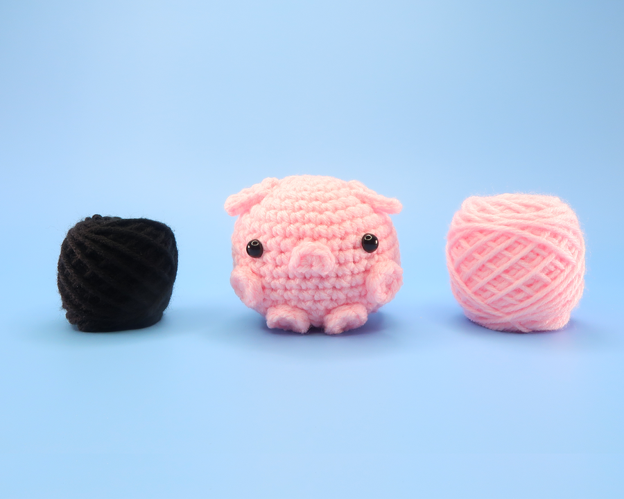 Pig Ball Crochet Kit & Pattern