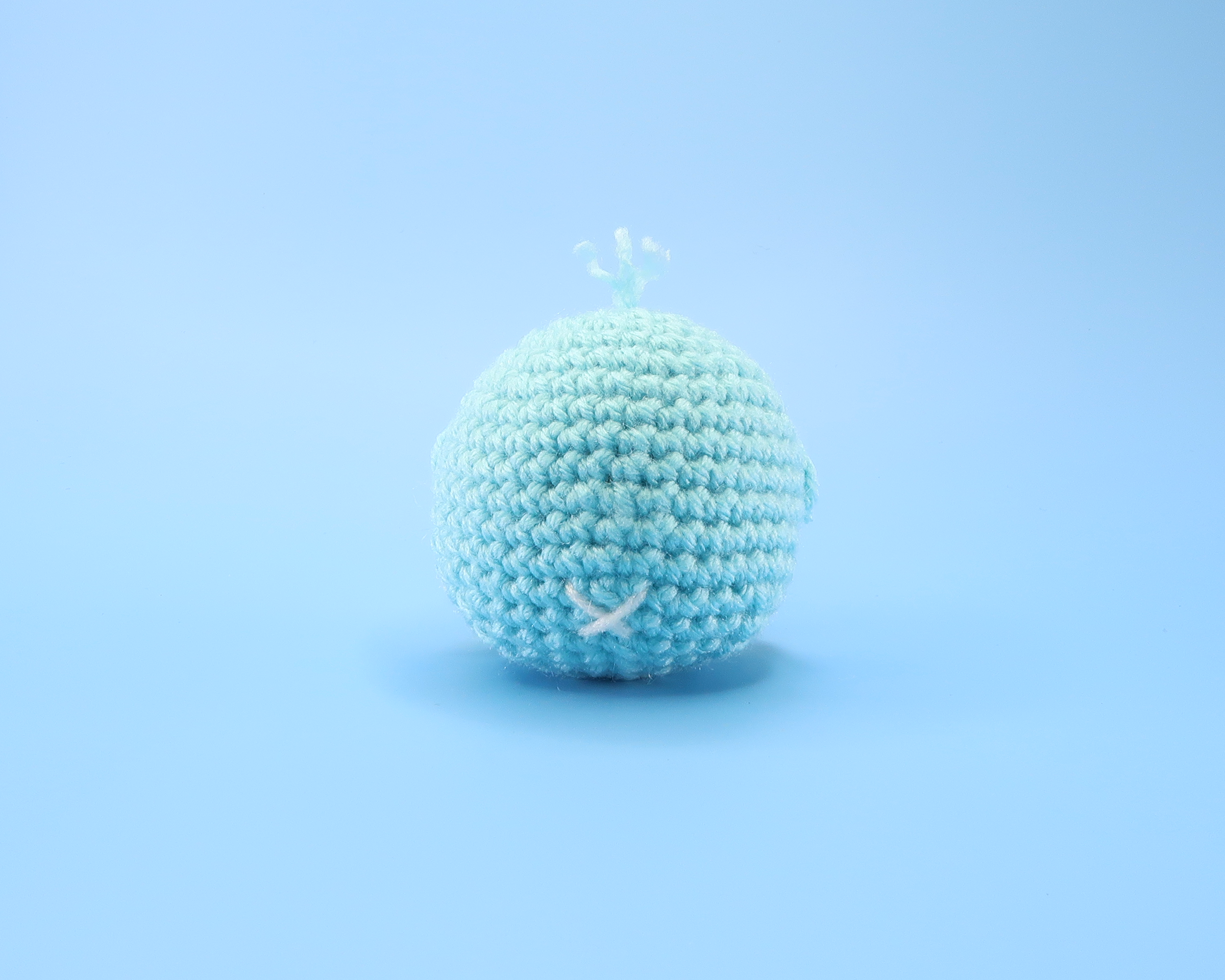 Penguin Ball Crochet Kit & Pattern