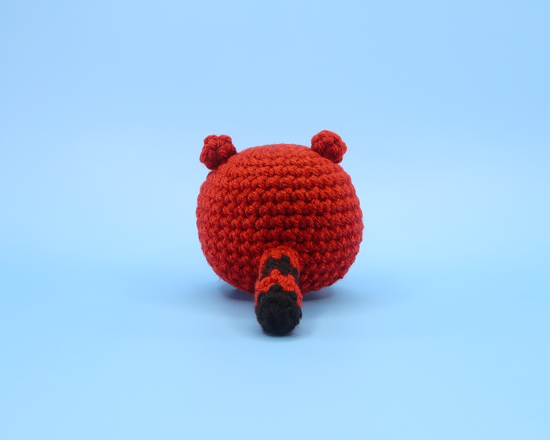 Red Panda Ball Crochet Kit & Pattern